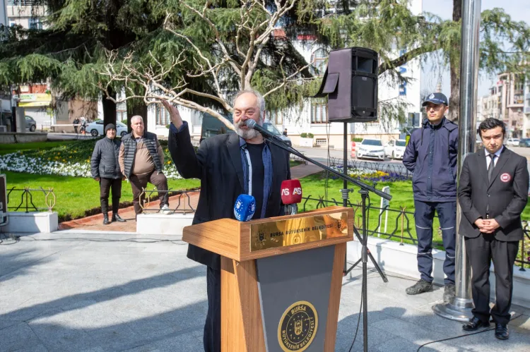 Bursa'da 'Dünya Tiyatro Günü' kutlaması