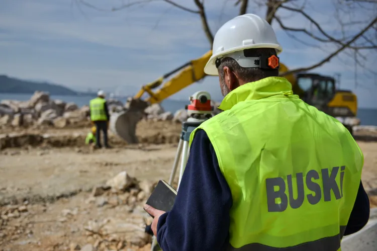Bursa Gemlik'in altyapısına Büyükşehir gücü