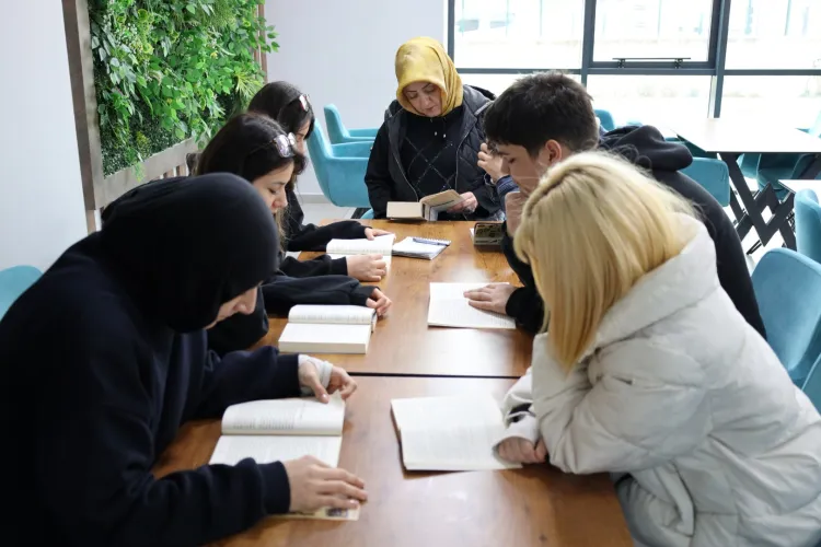 Kocaeli Büyükşehir’in “Beyaz Kalpleri” umut saçıyor