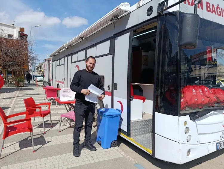 Bilecik Pazaryeri’nde kan bağışına yoğun ilgi