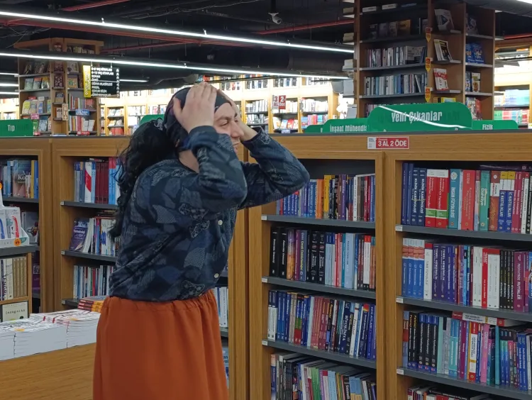 Ünlü tiyatro tiratları Bursa'da çocukların yorumuyla sahnelendi