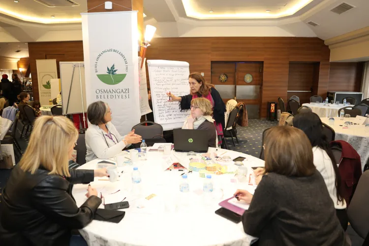 Bursa Osmangazi’de kadın çalıştayı ile geleceğe yön verildi
