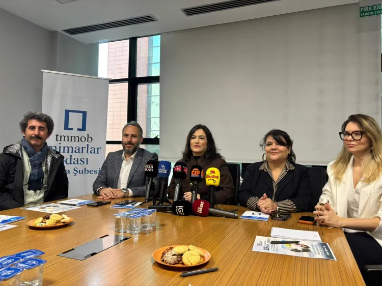 Mimarlardan 21. dönemde 'sağlıklı, planlı ve sürdürülebilir Bursa' vurgusu