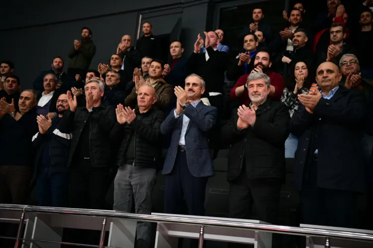 Kocaeli'de Çayırova Belediyesi, OGM Ormanspor’u rahat geçti