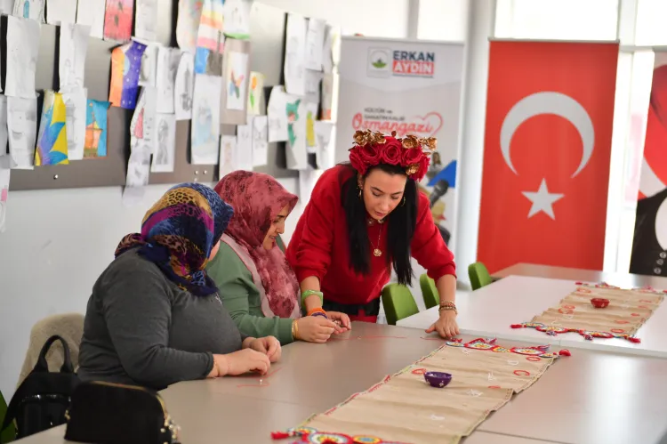 Bursa Osmangazi'de baharı müjdeleyen atölye