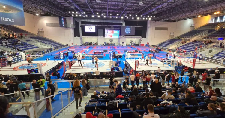 Bursalı genç kick boksçu Esila Esma Sağır Türkiye’yi temsil edecek