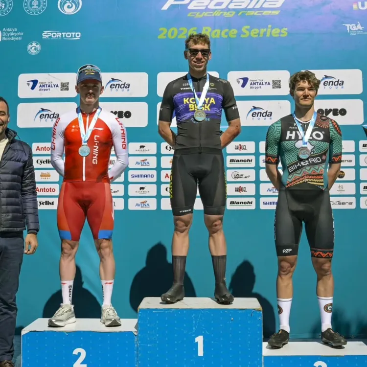 Konyalı genç bisikletçiden çifte şampiyonluk