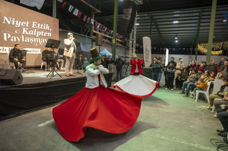 Başkan Seçer Tarsuslularla iftar sofrasında buluştu