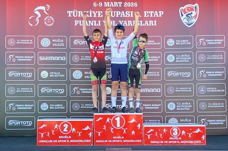 Sakarya Büyükşehirli sporcular dolu dizgin